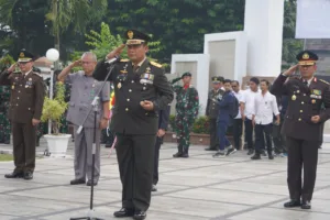Peringati HUT Ke-78 TNI, Korem 042/Gapu Gelar Ziarah Nasional di TMP Satria Bakti
