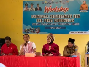 Ketua DPRD Jambi Sambangi SMK 1 Tebo, Berikan Motivasi dan Bahas Soal Pendidikan