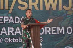 Kunjungi Makorem 042/Gapu, Pangdam II/Sriwijaya Beri Arahan Kepada Prajurit