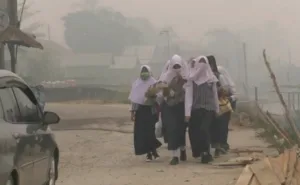 KABUT ASAP: Tantangan Guru dalam KBM Daring