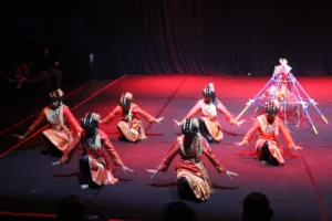 Sanggar Tari Smansa Bawakan Karya ‘Ngayun Luci’ di Festival Tari Kreasi Remaja Tahun 2023