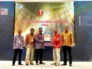 JNE Raih Penghargaan Courier of The Year di Indonesia Logistic Awards 2023