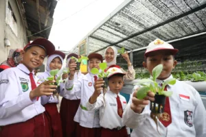 PHE Jambi Merang Terus Terapkan Inovasi Sosial dan Lingkungan dalam Program Kelas Berbagi