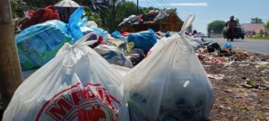 Tempat Pembuangan Sampah di Pinggir-pinggir Jalan Akan Ditutup Pemkot Jambi