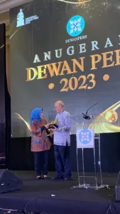 Atmakusumah Astraatmadja Raih Lifetime Achievement dalam Anugerah Dewan Pers 2023