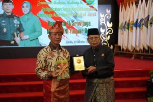 Pangdam II/Sriwijaya Menjadi Anggota Kehormatan Lembaga Adat Melayu Jambi