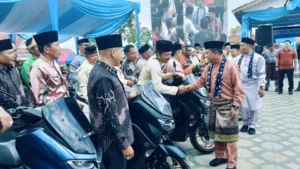 Masih Berlanjut, Kini Kades se-Kabupaten Kerinci Terima Motor Dinas dan Diserahkan Gubernur Jambi