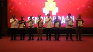 OJK Peroleh Penghargaan Bareskrim Polri Atas Prestasi Penegakan Hukum Tindak Pidana Sektor Jasa Keuangan