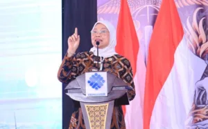 Menteri Ketenagakerjaan Pastikan Upah Minimum 2024 Naik