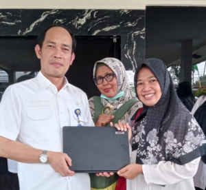 Tingkatkan Pencatatan SIHA 2.1 Program Pengentasan HIV/AIDS, Dinkes Jambi Distribusikan Hibah Laptop