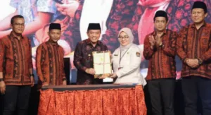 Al Haris Serahkan Hibah Tanah & Bangunan Kantor KPU Jambi