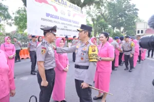 Kapolda Jambi Pimpin Upacara Kenaikan Pangkat 205 Personel