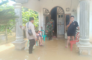 Ratusan Rumah Terendam Banjir, Polres Merangin Imbau Harga Tetap Waspada