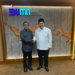 Hendry Ch Bangun Tunaikan Janji “Kick-Off” UKW PWI Bantuan BUMN Dimulai di Aceh, NTT dan Sulut