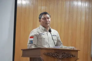 Wakil Bupati Tanjab Barat Lepas Tim Sepak Bola Tanjab Barat Ikuti Gubernur Cup Tahun 2024