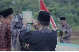 Lantik Pejabat UIN STS Jambi di Lapangan Terbuka, Rektor Minta Semua Pejabat Tanam Pohon