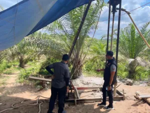 Timsus Polda Jambi Amankan Empat Pelaku Ilegal Drilling di Muara Tembesi