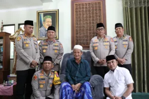 Ops NCS Polri Kunjungi Ponpes Bumi Shalawat Sidoarjo, Gus Ali Doakan Pemilu Aman dan Damai