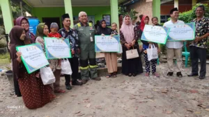 Terima Bantuan Stunting Dari SKK Migas-PetroChina, Warga Desa Terjun Gajah Bersyukur Bisa Berikan Tambahan Gizi