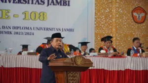 Hadir di Wisuda UNJA, Al Haris: Generasi Muda Harus Pandai Mencari Peluang