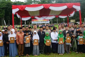 Satgas Ops NCS Polri bersama Setukpa Lemdiklat Polri dan Polres Bagikan 5.000 Paket Sembako dan Santuni Anak Yatim di Sukabumi