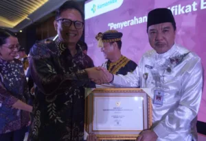 Pj Bupati Terima Sertifikat Bebas Frambusia