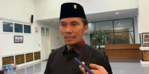 Usai Dilantik Gubernur, Ketua DPRD Jambi Ingatkan Dirut Bank Jambi Kebijakan Harus Sesuai Konstitusional
