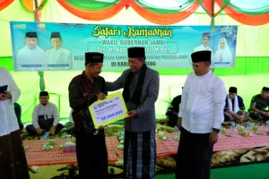 Sani Buka Bersama Ratusan Masyarakat Serai Serumpun