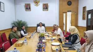 Ombudsman Jambi Kunjungi Universitas Jambi, Ini yang Dibahas Kepala Perwakilan dan Rektor