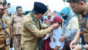 Dumisake Pendidikan Al Haris, Menyentuh Orang-orang yang Membutuhkan