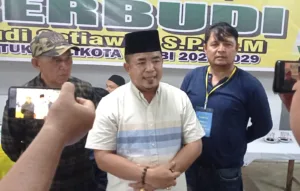 Ketua Barisan Keluarga Budi Setiawan, Buka Secara Resmi Dimulainya Turnamen Domino