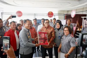 Menteri Hukum dan HAM, Yasonna H Laoly Apresiasi Hasil Karya Warga Binaan LPP Jambi