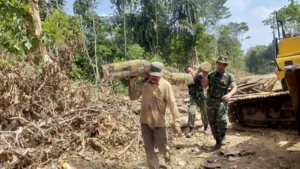 Semangat Gotong Royong: Pembukaan Jalan 4,6 Km di Lokasi TMMD Kodim Jambi