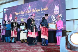 Kapolda Jambi Hadiri Acara Puncak Hari Adat Melayu Jambi