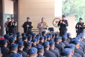 Arahan Wakapolda Jambi Kepada Personel Sat Brimob Persiapkan Pengamanan Pilkada 2024