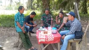 Warga Sambut Satgas TMMD dengan Kopi dan Kebersamaan