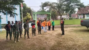 Mahasiswa Unja dan Satgas TMMD Bersinergi dalam Apel Pagi di Desa Sukamaju