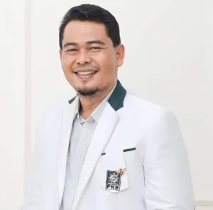 Jalan Terjal Sang Petarung : Dari Terusan ke Senayan