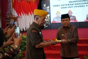 Hadir di Tengah Keluarga Besar Veteran Jambi, Al Haris Berikan Mobil Operasional