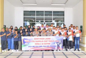 Wakapolda Jambi Lepas 30 Atlet Volly Tanding Kapolri Cup