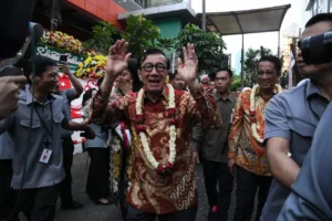 Terima Jabatan Menkumham, Supratman Minta Kolaborasi Seluruh Jajaran Kemenkumham