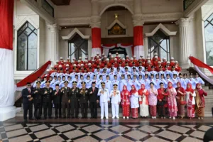 Kapolda Jambi Ikuti Upacara Pengibaran Duplikat Bendera Merah Putih
