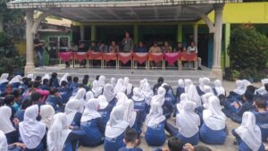 Kolaborasi Aparat dan Sekolah di Jambi Gelar Sosialisasi Pencegahan Kenakalan Remaja di SMPN 10