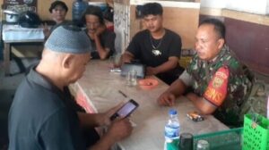Bijak Bermedia Sosial, Babinsa Koramil Pasar Ingatkan Warga Hindari Penyalahgunaan Medsos