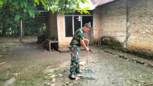 Satgas TMMD Ke-123 Kodim 0416/Bute Wujudkan Kebersamaan dengan Warga Melalui Program Orang Tua Asuh