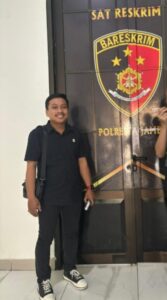 Tahu akan dijemput, Direktur dan Bendahara Flash Net dan Jambi Vision datang ke Polresta Jambi