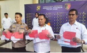 Rugikan Nasabah 7,1 Milyar, Pelaku Pembobol Rekening Nasabah Bank Jambi Ditahan Ditreskrimsus Polda Jambi