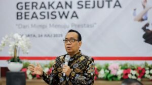 Luncurkan “Gerakan Sejuta Beasiswa”, Menko PMK : Penting Kolaborasi Menjamin Akses Pendidikan