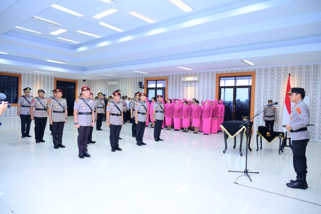 Kapolda Jambi Pimpin Sertijab PJU dan Kapolres