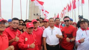 Danrem 042/Gapu Ikut Semarakkan Gebyar HUT RI di Jambi: 1000 Bendera Merah Putih Berkibar Pecahkan Rekor MURI